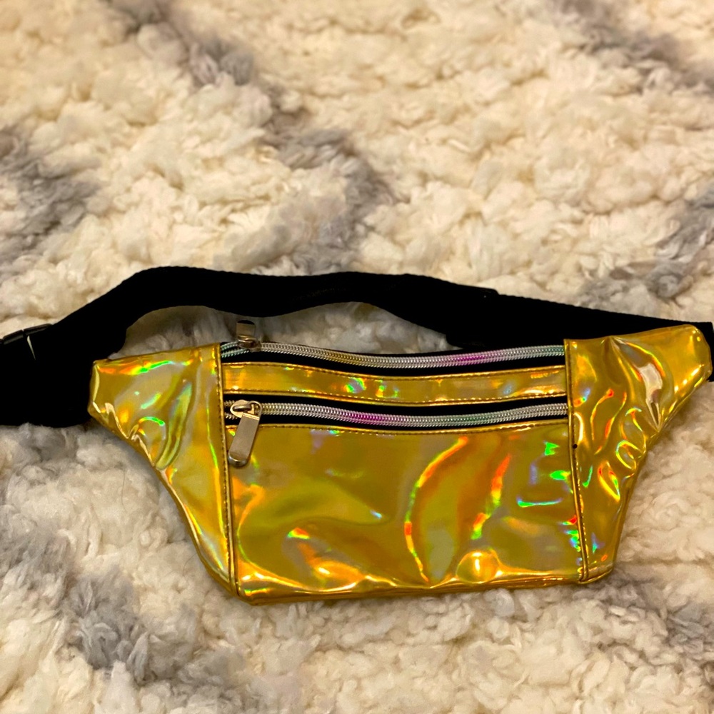FOREVER 21 - Fanny Pack, Gold
